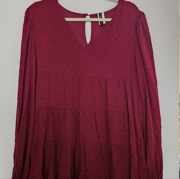 Elegant Burgundy Mini Dress - Picture 3 of 5